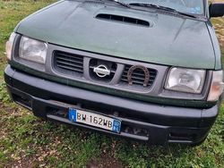 Verde Usata 2001 Nissan King Pick-up | 6300 €