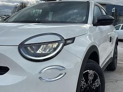 Bianco Nuova 2025 Fiat 600 Icon Tre volumi | 24.900 €