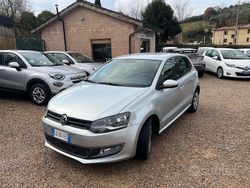 Grigio Usata 2010 VW Polo Comfortline Tre volumi | 4500 € (Buon prezzo)