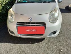 Grigio Usata 2011 Suzuki Alto Due volumi | 3000 € (Buon prezzo)
