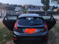 Grigio Usata 2008 Ford Fiesta Due volumi | 3500 €