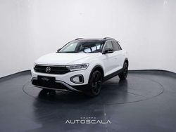 Pure white con tetto nero 0 Nuova 2025 VW T-Roc Sport SUV | 25.990 € (Ottimo prezzo)