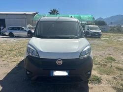 Bianco Usata 2015 Fiat Doblò Lounge Monovolume | 6000 € (Buon prezzo)