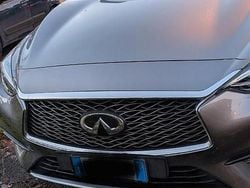 Grigio Usata 2017 Infiniti Q30 Tre volumi | 12.000 € (Ottimo prezzo)