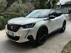 Bianco Usata 2019 Peugeot 2008 GT-line SUV | 18.999 € (Molto cara)
