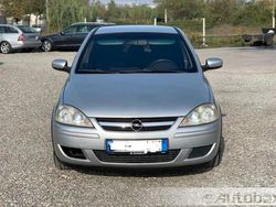 Grigio Usata 2004 Opel Corsa Due volumi | 1000 € (Ottimo prezzo)