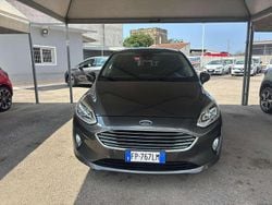 Grigio Usata 2018 Ford Fiesta ST-Line Due volumi | 7500 € (Buon prezzo)