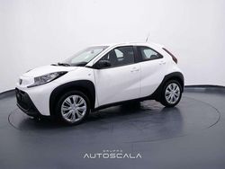 Super white Nuova 2025 Toyota Aygo X Active SUV | 15.990 € (Buon prezzo)
