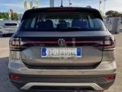 Grigio Usata 2023 VW T-Cross Style SUV | 23.300 € (Cara)
