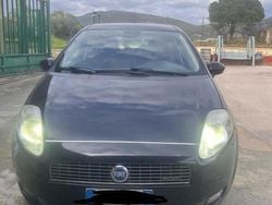 Nero Usata 2007 Fiat Grande Punto Dynamic Due volumi | 2800 € (Buon prezzo)