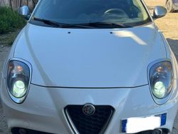 Bianco Usata 2010 Alfa Romeo MiTo Due volumi | 7800 € (Molto cara)