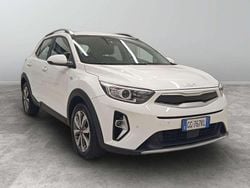 Bianco Usata 2021 Kia Stonic Style SUV | 14.900 € (Buon prezzo)