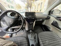 Bianco Usata 2011 Toyota iQ Sol Due volumi | 7999 € (Buon prezzo)