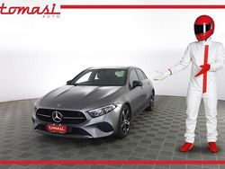 Grigio montagna Usata 2023 Mercedes A180 Tre volumi | 28.990 € (Buon prezzo)