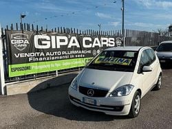 Bianco Usata 2010 Mercedes A160 Elegance Tre volumi | 4499 € (Cara)