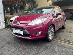 Rosso Usata 2008 Ford Fiesta Tre volumi | 2999 € (Buon prezzo)
