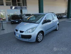 Argento Usata 2006 Mitsubishi Colt Invite Tre volumi | 3600 € (Molto cara)