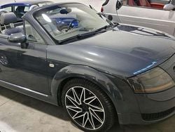 Grigio Usata 2003 Audi TT Roadster Cabrio | 9990 € (Buon prezzo)