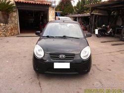Nero Usata 2011 Kia Picanto Due volumi | 3499 €