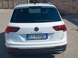 Bianco Usata 2022 VW Tiguan SUV | 27.000 € (Buon prezzo)