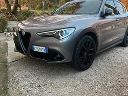 Grigio Usata 2019 Alfa Romeo Stelvio Tech Edition SUV | 23.000 € (Cara)