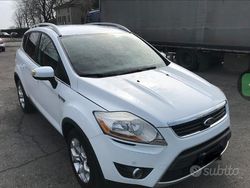 Bianco Usata 2011 Ford Kuga SUV | 5900 € (Buon prezzo)
