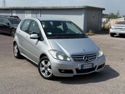 Argento Usata 2009 Mercedes A150 Elegance Tre volumi | 1500 € (Super prezzo)