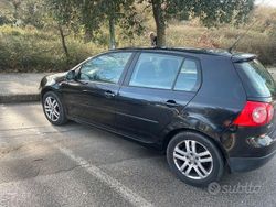 Nero Usata 2009 VW Golf Tre volumi | 1500 € (Ottimo prezzo)