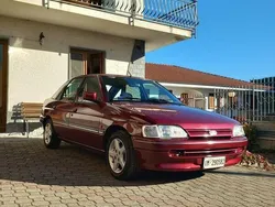 Usata 1992 Ford Escort Ghia Tre volumi | 500 €
