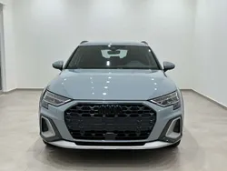Grigio Nuova 2024 Audi A3 Advanced Tre volumi | 38.990 € (Buon prezzo)