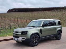 Usata 2022 Land Rover Defender SE SUV | 65.000 € (Molto cara)