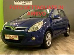 Blu met. Usata 2012 Hyundai i20 Tre volumi | 3950 € (Buon prezzo)