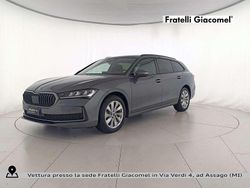 Grigio graphite metallizzato Usata 2025 Skoda Superb Selection Station wagon | 33.400 € (Ottimo prezzo)