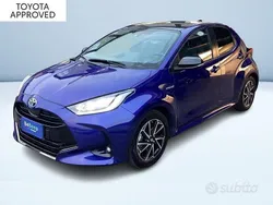 Blu metallizzato Usata 2020 Toyota Yaris Hybrid Lounge Tre volumi | 18.800 € (Buon prezzo)