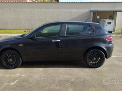 Usata 2006 Alfa Romeo 147 Due volumi | 1000 € (Ottimo prezzo)