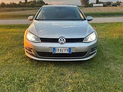 Grigio Usata 2014 VW Golf VII Tre volumi | 8500 € (Buon prezzo)