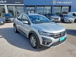 Grigio Usata 2022 Dacia Sandero Comfort Due volumi | 12.900 € (Buon prezzo)