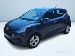 Grigio metallizzato Usata 2021 Hyundai i10 Due volumi | 13.500 € (Buon prezzo)