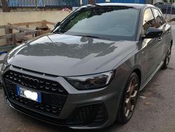 Grigio Usata 2020 Audi A1 Sportback Ambiente Due volumi | 25.000 € (Molto cara)