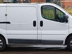 Bianco Usata 2015 Opel Vivaro Monovolume | 9000 € (Ottimo prezzo)