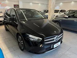 Nero Usata 2021 Mercedes B180 Monovolume | 20.700 € (Super prezzo)
