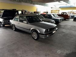 Grigio Usata 1990 BMW 318 Coupé | 9500 €