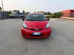 Rosso Usata 2011 Toyota Aygo Edition Due volumi | 4499 € (Buon prezzo)