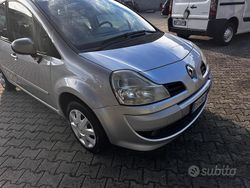 Grigio Usata 2008 Renault Modus Monovolume | 3300 € (Buon prezzo)