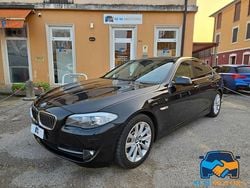 Nero Usata 2013 BMW 530 Luxury Line Tre volumi | 16.490 €