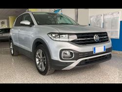8e argento reflex metallizzato Usata 2019 VW T-Cross Advance SUV | 16.900 € (Buon prezzo)