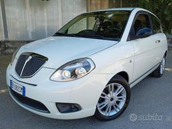 Bianco Usata 2011 Lancia Ypsilon Due volumi | 2950 € (Ottimo prezzo)