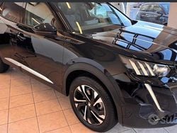 Nero Usata 2023 Peugeot 2008 SUV | 23.000 €