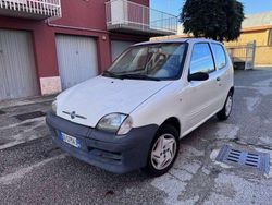 Bianco Usata 2006 Fiat 600 Due volumi | 2900 € (Buon prezzo)