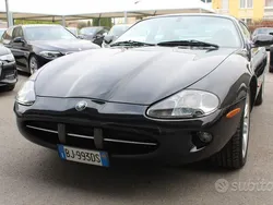 Nero metallizzato Usata 2000 Jaguar XK8 Coupé | 19.900 € (Super prezzo)